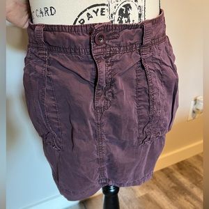 Plum Short Skirt with Button/Zipper